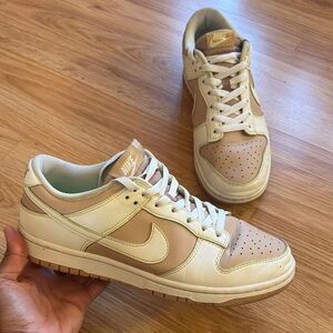 Nike Dunks (low) ‘Next to Nature’ - size 10 (EU 42)